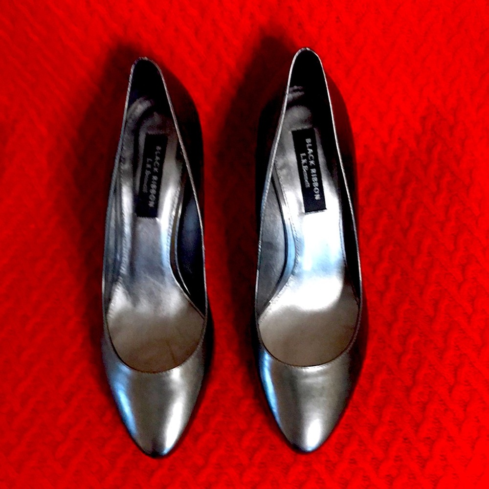 LK Bennett London size 41 US 10 M Pewter Gray.